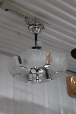 Lámpara de techo antigua Art Deco de 6 pantallas antideslizantes con marco cromado Foto 1 de 4