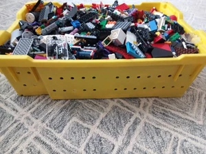 Huge bin of LEGOs from various different sets. GREAT for creative building - Picture 1 of 3