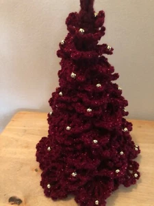 Crochet Christmas Tree, Metallic Wine Red with gold decorations, New - Picture 1 of 9