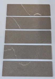 Battiscopa GRES PORCELLANATO EFFETTO GRANITO LEVIGATO Brown/Marrone 9x30  - Imagen 1 de 3