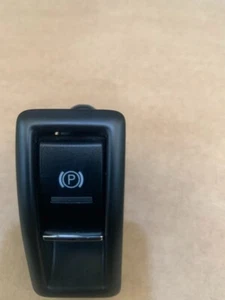 INTERRUPTOR FRENO APARCAMIENTO ELÉCTRICO RHD PORSCHE CAYENNE 958 2015 7P5927225 - Imagen 1 de 5