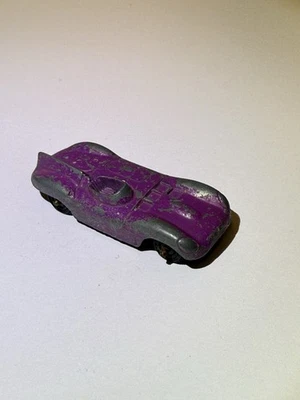 TOOTSIETOY JAGUAR D Vintage Antiguo Temporizador Púrpura Lila Coche EE. UU. Carreras RARO Foto 1 de 4