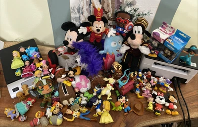 Grande Lote Disney Brinquedos Figuras Pelúcia Portáteis Tsum Antigo Alto-falantes Princesa Júnior - Imagem 1 de 4