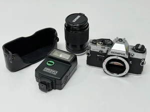 Olympus OM-10 35mm Film Camera w/ Kiron 135mm Lens, Flash & Case (Read Desc.) - Bild 1 von 6