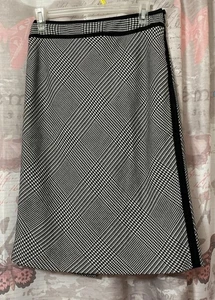 WHBM White House Black Market Bleistiftrock Gr. 4 schwarz kariert gefüttert Rückenschlitz - Bild 1 von 12