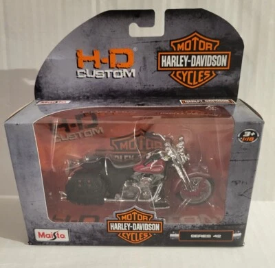 Maisto 1:18 Harley Davidson Series 42 1999 FLSTS Heritage Softail® Springer New - Image 1 of 4