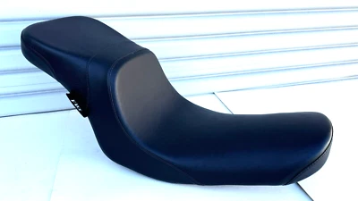 FAT BAGGERS INC 2-UP SEAT FBI DANNY GRIS MARCO DE ASIENTO ABATIBLE ROAD KING Foto 1 de 4