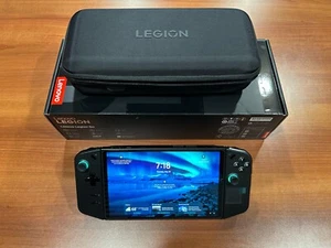 Lenovo Legion Go 8.8 in (512GB SSD, AMD Ryzen Z1 Extreme Great Condition) - Photo 1/6