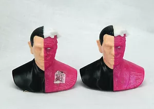2er Set 1995 Batman Forever TWO-FACE (Tommy Lee Jones) Candy Neuheiten ungeöffnet - Bild 1 von 5