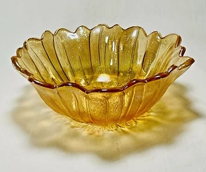 Vintage Indiana Glass Amber Sunflower Bowl - 7" - Scalloped Petal Design - Picture 1 of 11