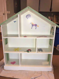 Pottery Barn Bookcase, excellent condition, lightly used, you'll be happy