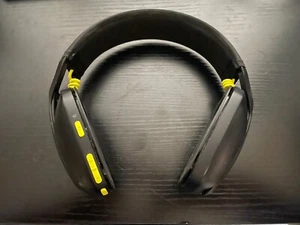 Auriculares inalámbricos para juegos Logitech G435. Sin cable y sin USB.m sin tapas para los oídos - Imagen 1 de 3