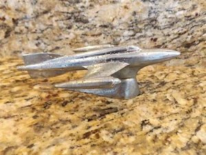 VINTAGE FUTURISTIC SPACESHIP LOOKING UNIVEX JET AIRPLANE CHROME HOOD ORNAMENT - Picture 1 of 18