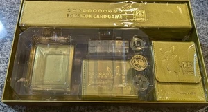Pokemon 25th Anniversary Golden Box ohne Karten & ohne Promo Packs Japan Sleeve Case - Bild 1 von 5