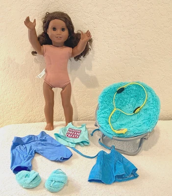 Muñeca American Girl 18" GABRIELA con Pijama + Silla + Auriculares LOTE GOTY Foto 1 de 4