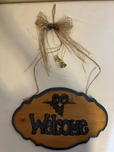 Letrero de bienvenida de madera para colgar en la puerta o en la pared, letras/revestimiento verde oscuro cimarrón - Imagen 1 de 5