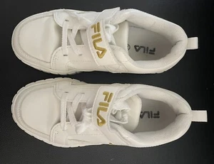 Fila Kinderschuh uni Gr. 31, sehr gut erhalten - Bild 1 von 5