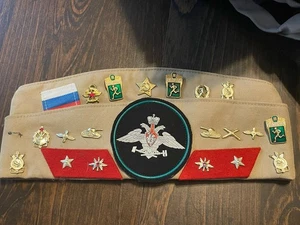 Vintage Russische UdSSR Militär Uniform Pilotka Mütze Kappe mit Pins - Bild 1 von 6