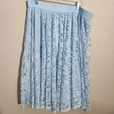 Falda Torrid Mujer Plus 2 Azul Claro Encaje Midi Línea A Tul Forrada Caprichosa Foto 1 de 4