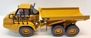 Norscot 1/50 No. 55073 Caterpillar 725 Articulated Dump Truck. Mint no Box - Picture 1 of 8