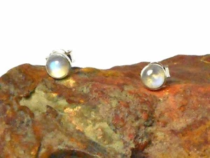 Rainbow MOONSTONE Sterling Silver 925 Gemstone Earrings / STUDS - 5 mm - Foto 1 di 4