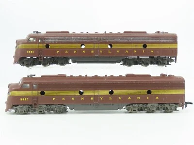 LOT of 2 HO Scale Rivarossi PRR Pennsylvania E8 A/A Diesel Locomotives - Image 1 of 4