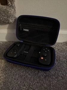 Backbone One Mobile Gaming Controller for iPhone Lightning Port - Black W/ case - Zdjęcie 1 z 1