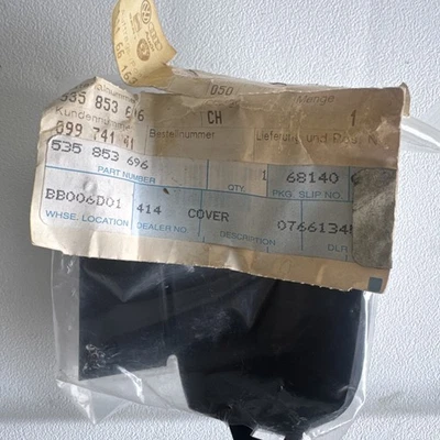 Cubierta de gancho de remolque derecha VW Corrado 535853696  Foto 1 de 3