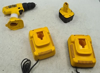 Lot de 4 Dewalt Sans fil Outils - Utilisé, Travaille, A Rayures et marques - Photo 1/4