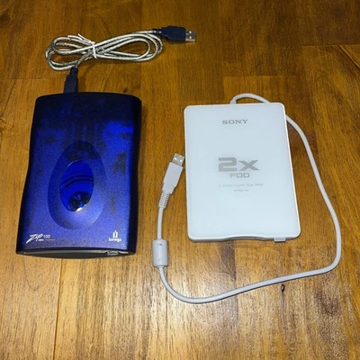 IOMEGA Zip 100 Z100USBS Zip Disk Drive and External 3.5"" floppy drive 2 pack - Image 1 of 4