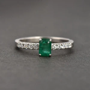 Zierlicher Verlobungsring 925 Sterling Silber natürlicher grüner Smaragd Diamanten - Bild 1 von 5