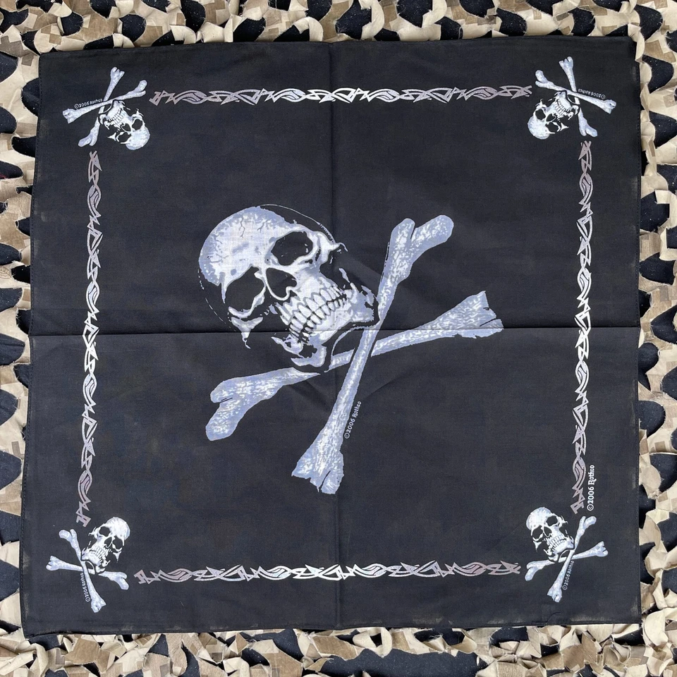 NUEVO Bandana Rothco - Jolly Roger Foto 1 de 1