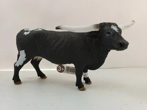 SCHLEICH Collectibles Texas Longhorn Bull Black & White Resin Figurine NEW - Picture 1 of 6