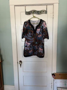 S.C.R.U.B.S. Black and Multicolor Butterfly Print Scrub Top Size L - Picture 1 of 1