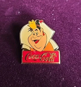 1986 Disney Coke 15th Anniversary WDW Coca Cola QUEEN OF HEARTS Pin - Picture 1 of 1