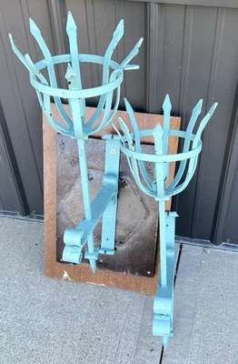 Пара средневековых кованых железных настенных бра светильников ручной работы в клетке - Изображение 1 из 4