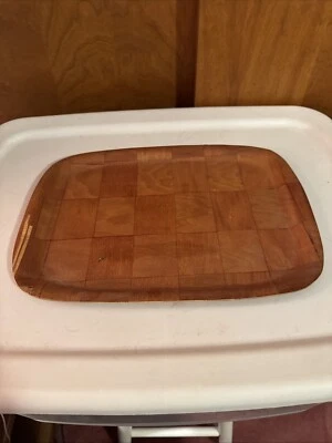 Servidor de bandeja de tecido de madeira Winco WWB-12 14"x9.5" usado - Imagem 1 de 2