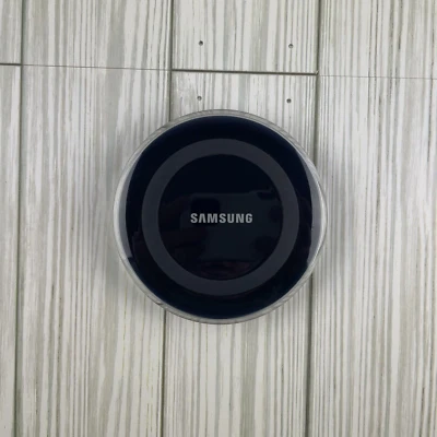 Samsung Galaxy Wireless Charging Pad (EP-PG920A) - Nur Ladegerät ohne Kabel - Bild 1 von 4