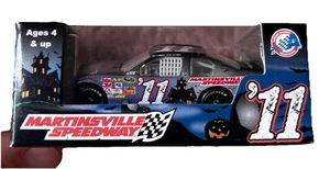 Martinsville Speedway Official 1/64 Diecast Replica NASCAR '11 - Bild 1 von 6