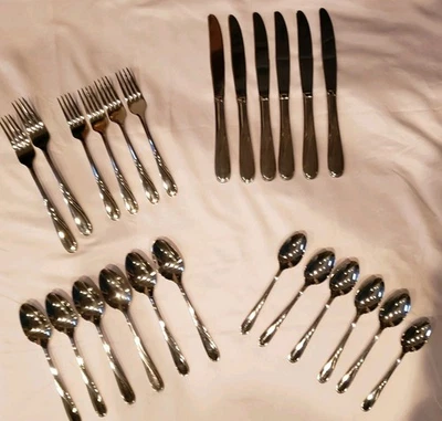 Lenox 18/10 Summerville Flatware 24 Piece Set - Image 1 of 2