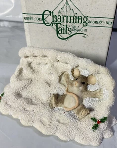Charming Tails ~ Dean Griff - MAXINE MAKING SNOW ANGELS in box  - Picture 1 of 10