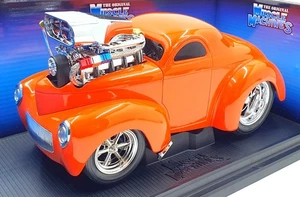 Muscle Machines 1/18 Scale Model 71165 - 1941 Jeep Willys Coupe - Orange - Picture 1 of 5