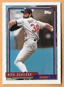 Rick Aguilera Minnesota Twins #44 - Topps NM-MT 1992 - Bild 1 von 2
