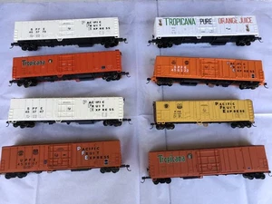 HO Scale  8 Tropicana Cars With Steel Wheels And Kadee Couplers - Picture 1 of 6