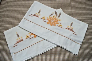 Estuches de algodón bordados a mano de colección, 2 tamaños estándar, usados - Imagen 1 de 5