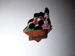PIN'S Pin's Mickey DISNEY EuroDisney Resort Paris KODAK Château - Bild 1 von 1