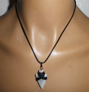 Wrapped Arrowhead Necklace Handmade Gray White Gemstone Arrow Mens Protection - Picture 1 of 3