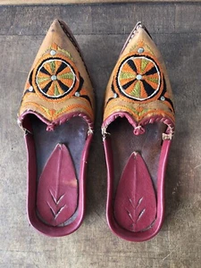 Paio Di Pantofole Indiane Tipiche Vintage Originali Fatte A Mano - Foto 1 di 7