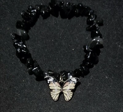 Pulsera elástica con astillas de piedra de jaspe negro, mariposa monarca blanca, ¡magia de Reiki! Foto 1 de 4