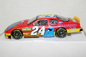 Action NASCAR JEFF GORDON #24 Foundation / Sesamstraße II 2003 Monte Carlo   - Bild 1 von 12